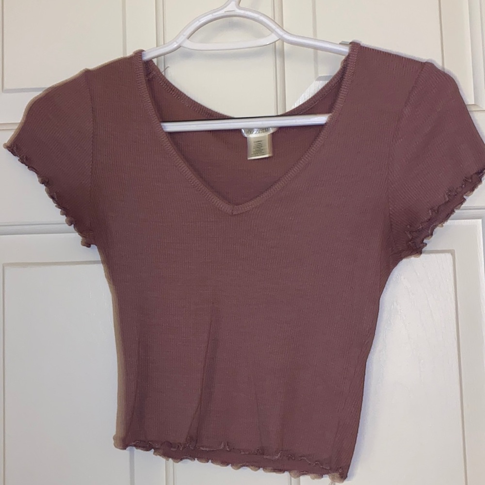 Neutral crop top